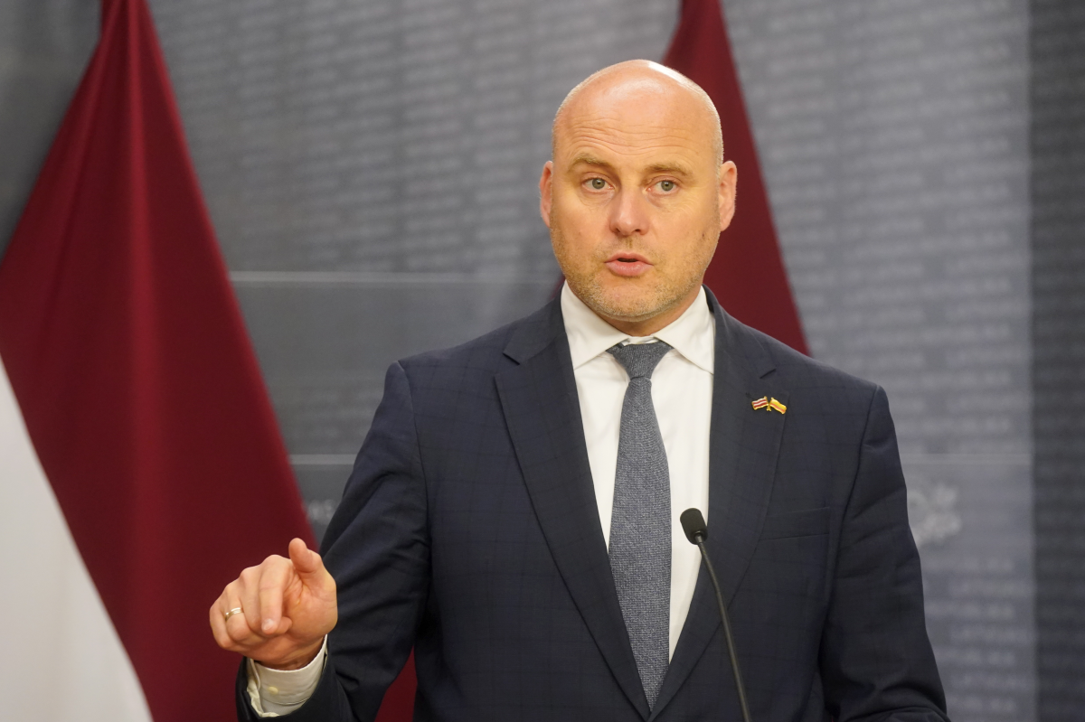 Премьер-министр Кулбергс раскритиковал план МВД по ограничению иммиграции как несогласованный