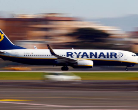 Премьер-министр Латвии Андрис Кулбергс ответил Ryanair на критику airBaltic