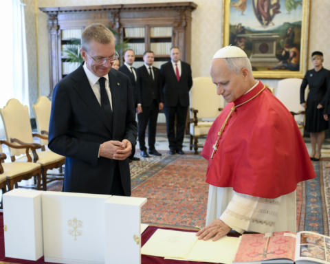 Президент Латвии Эдгар Ринкевич пригласил Папу Римского Льва XIV посетить страну