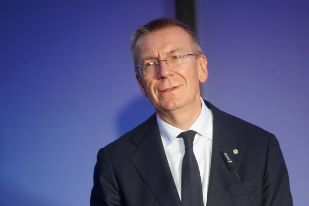 Президент Латвии Ринкевич отметил раскол среди русскоязычного населения на три лагеря