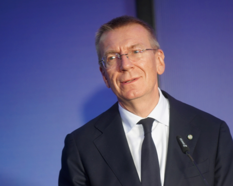 Президент Латвии Ринкевич отметил раскол среди русскоязычного населения на три лагеря