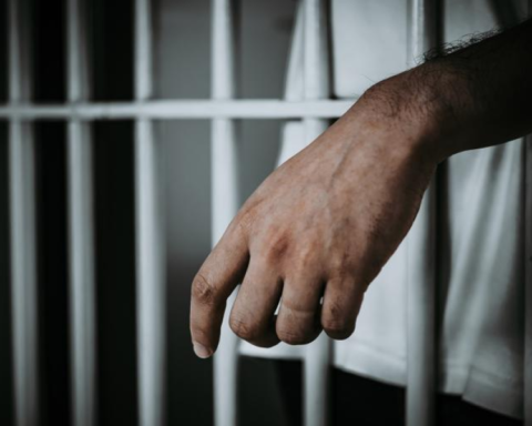 Суд в Риге рассмотрит просьбу о освобождении осужденного из-за тяжелой болезни