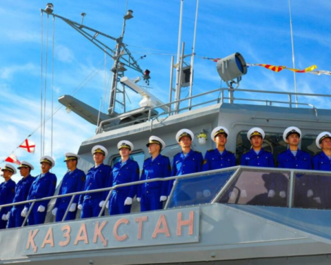В Каспийском море при учениях Казахстана погибли 9 военных моряков, 7 пропали без вести