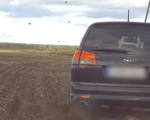 Водитель Opel под Вентспилсом разогнался до 197 км/ч и спрятал автомобиль после погони