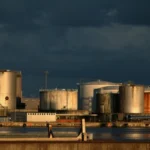 32 страны МЭА высвободили 325 млн баррелей нефти для стабилизации мировых цен