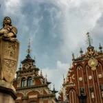 В Риге в октябре проведут бесплатные прогулки и экскурсии для сениоров