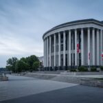 Конфликт президента Кароля Навроцкого с правительством Дональда Туска в первый год президентского срока